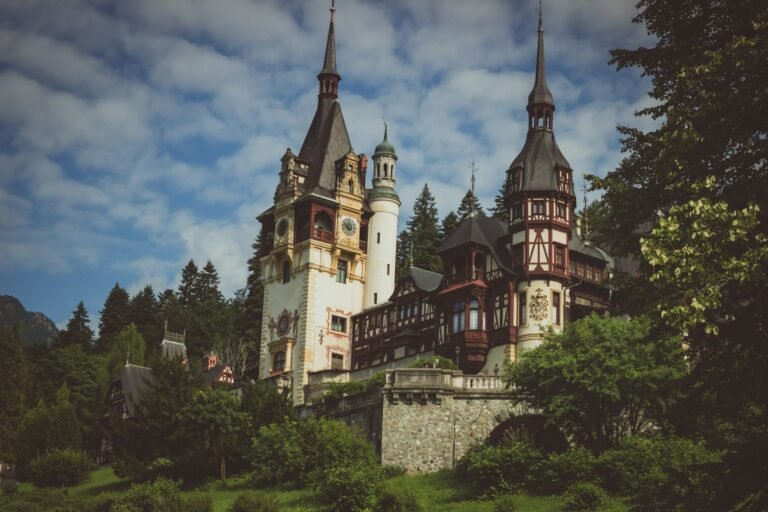 «Румунія запрошує! Бухарест + замки Трансільванії» Виїзд з Чернівці
